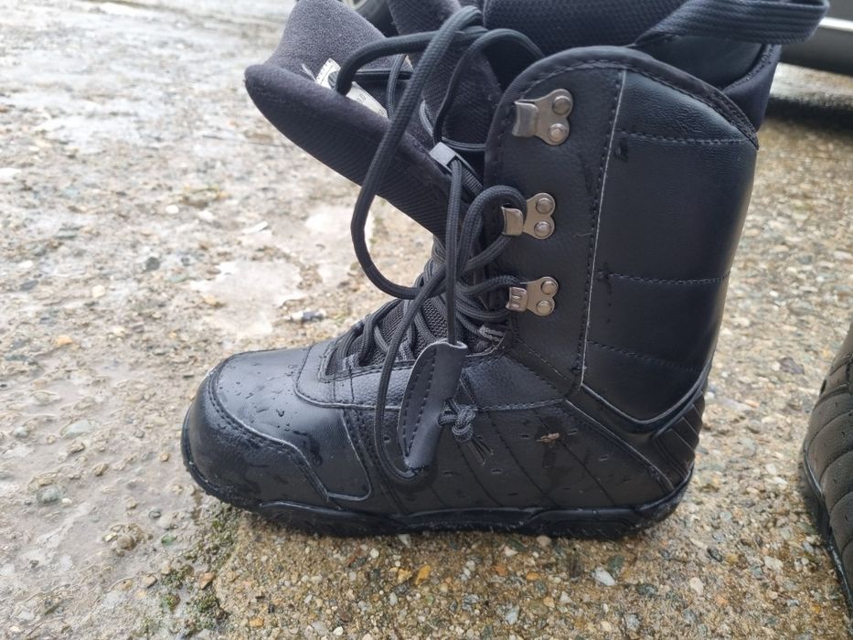 Snowboard legături si boots