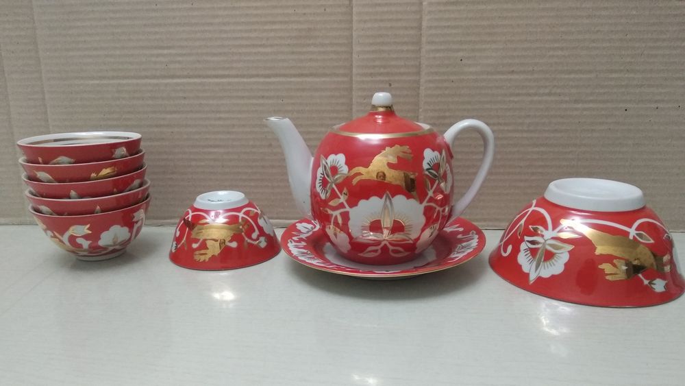 Фарфоровый сервиз "Золотой Олень"