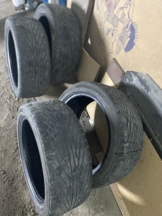 Покрышки р17 4 штуки