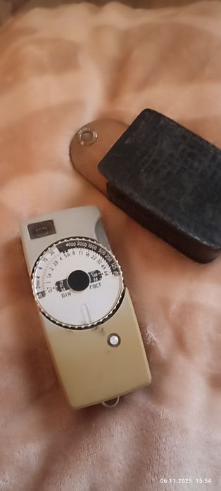 Экспонометр    продам