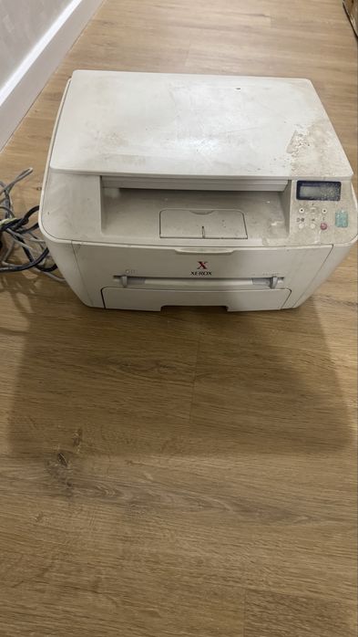 Принтер xerox работает