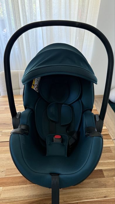 Britax Römer BABY-SAFE 5Z2 + FLEX BASE 5Z – stare impecabilă