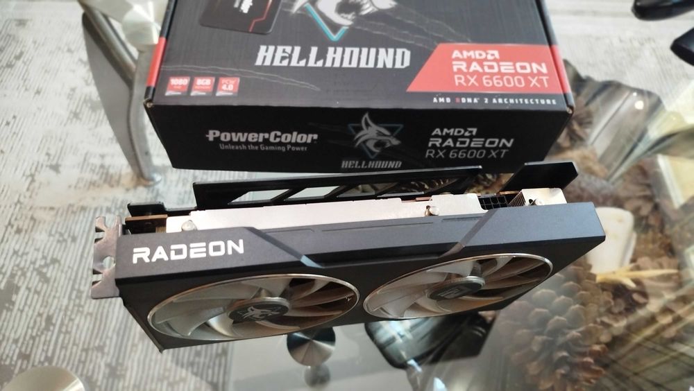AMD Radeon RX 6600 XT PowerColor Hellhound 8GB – 155 €