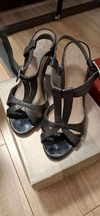 Sandale din piele nr 37