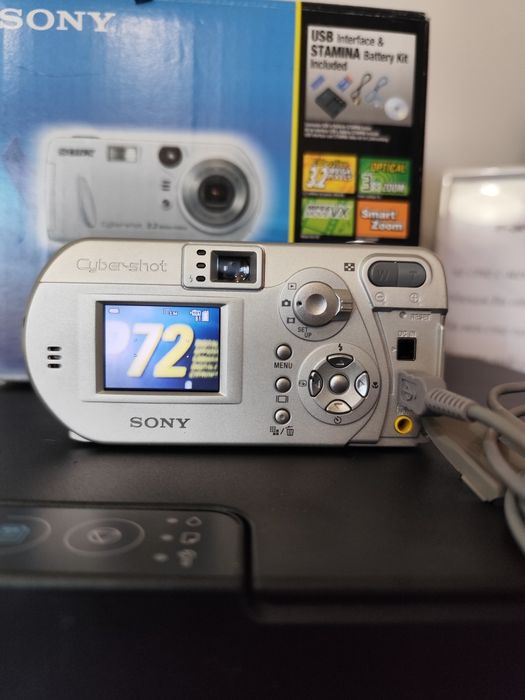 Дигитален фотоапарат Sony Cybershot P72 комплект