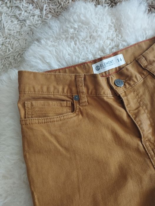 Pantaloni pană de culoare maro