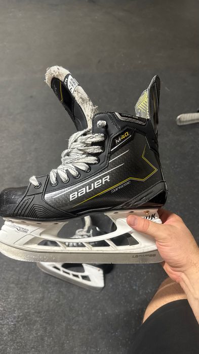 Хоккейные коньки Bauer m40