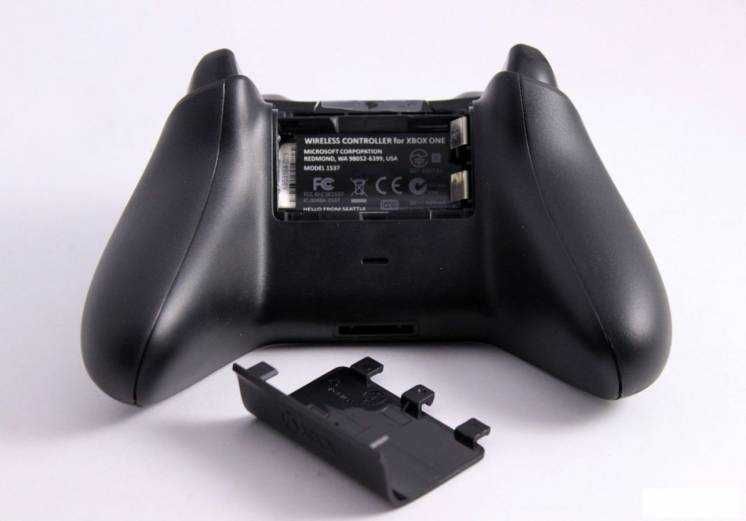 Джойстик Xbox One беспроводной