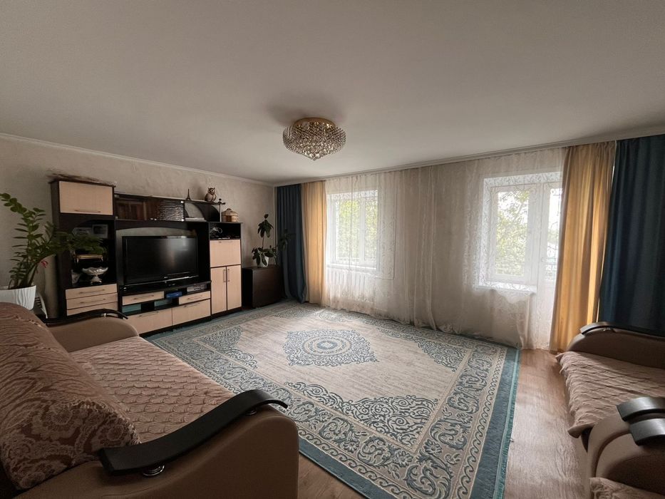 Продам квартиру 3 комнаты