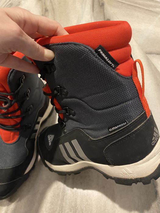 Ghete noi firma Adidas Climafroof, originale ! Cizme piele!