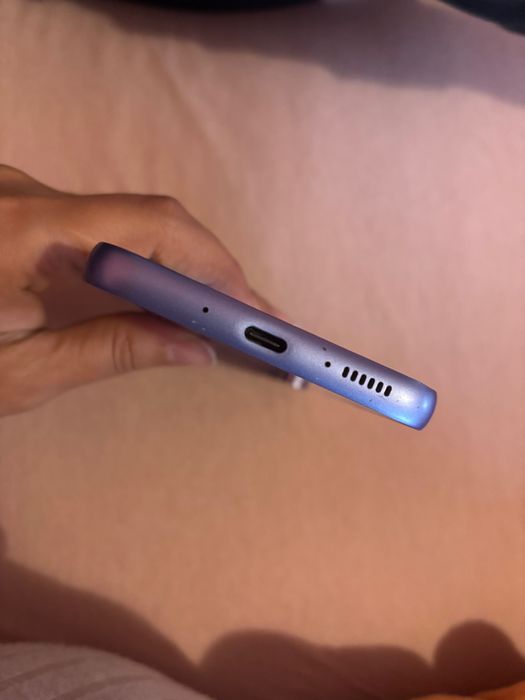 Продавам телефон Samsung A54