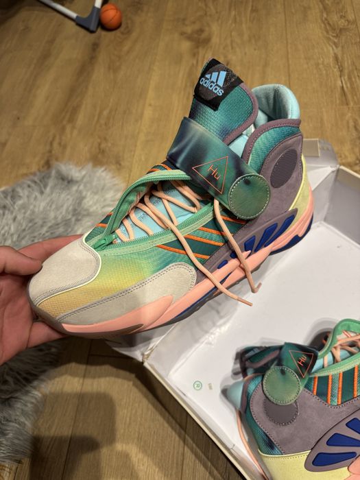 Adidas pharrel wiliams HU