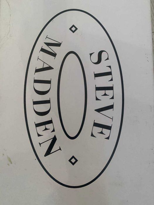 Продаются классические женские туфли, США.