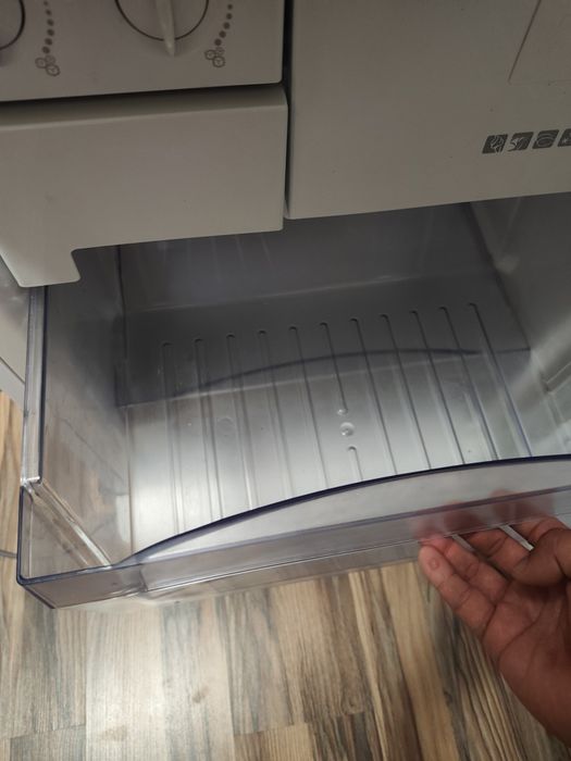Холодильник Samsung