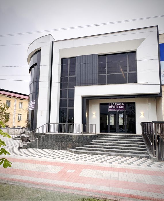 Шаҳрисабз шифохонаси ёнида жойлашган 2 қаватли бино ижарага берилади