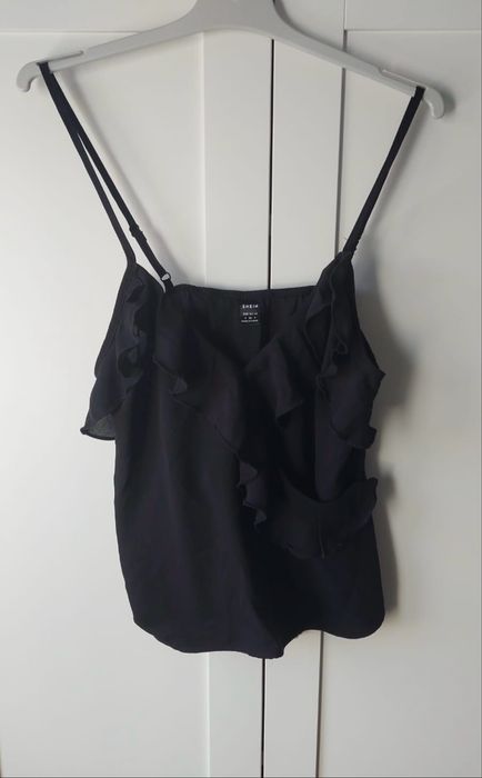 Maiou top cu volane si decolteu in v sexy