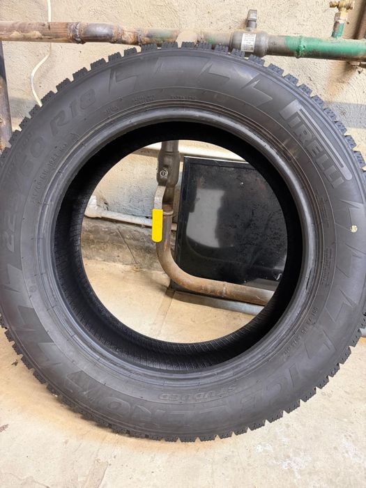 Авторезина с шипами Pirelli