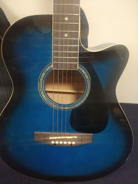 Akustik gitara razmeri 40 YAMAHA  orginal