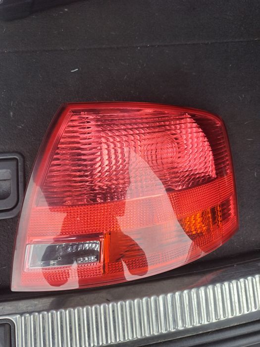 Десен стоп за Ауди А4 Б7