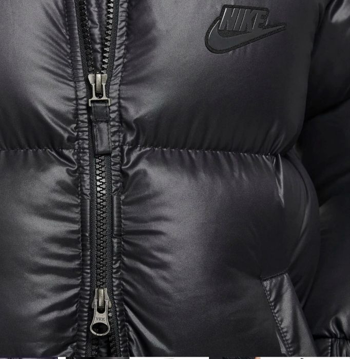 Vând geacă Nike Sportswear Heavyweight Synthetic Fill EasyOn, pentru copii, mărimea XL(158-170 cm)