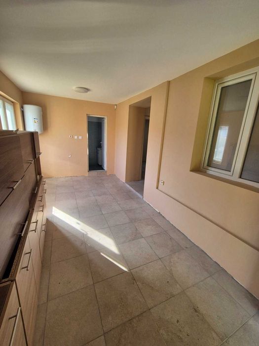 Нова къща в гр. Искър, обл. Плевен .