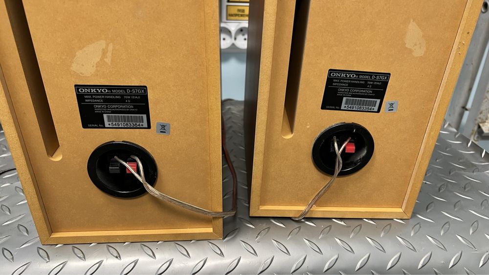 Тонколони Onkyo D-S7GX