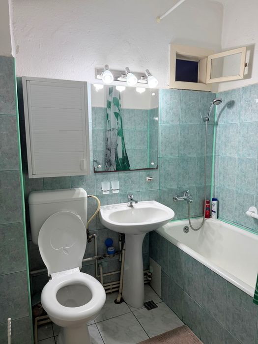 Apartament cu 4 camere de inchiriat, ultracentral