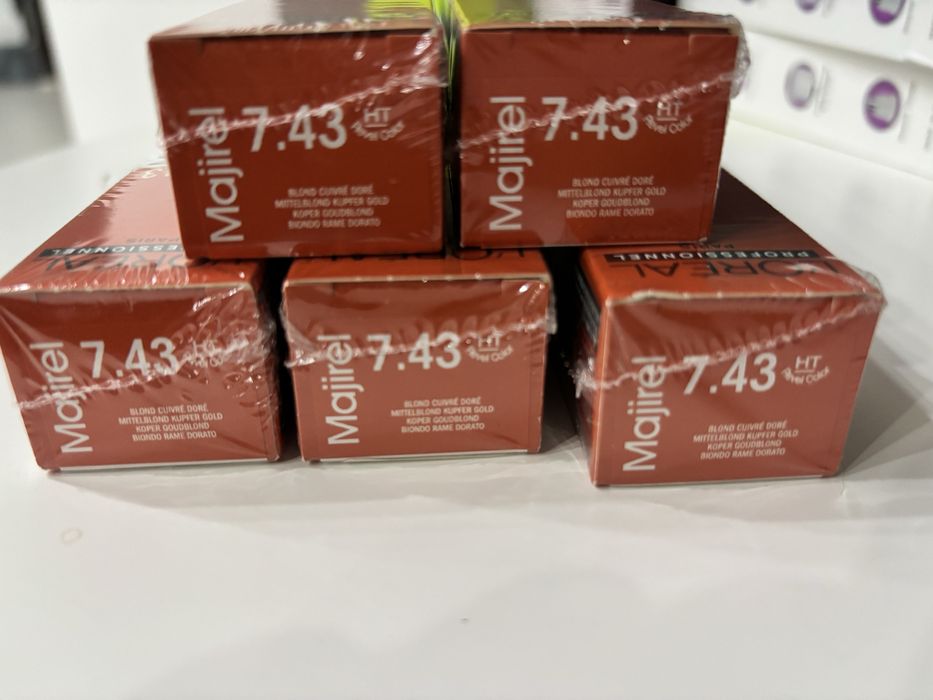 Vopsea L'Oreal Professionnel Majirel 7.43 Blond Aramiu Auriu