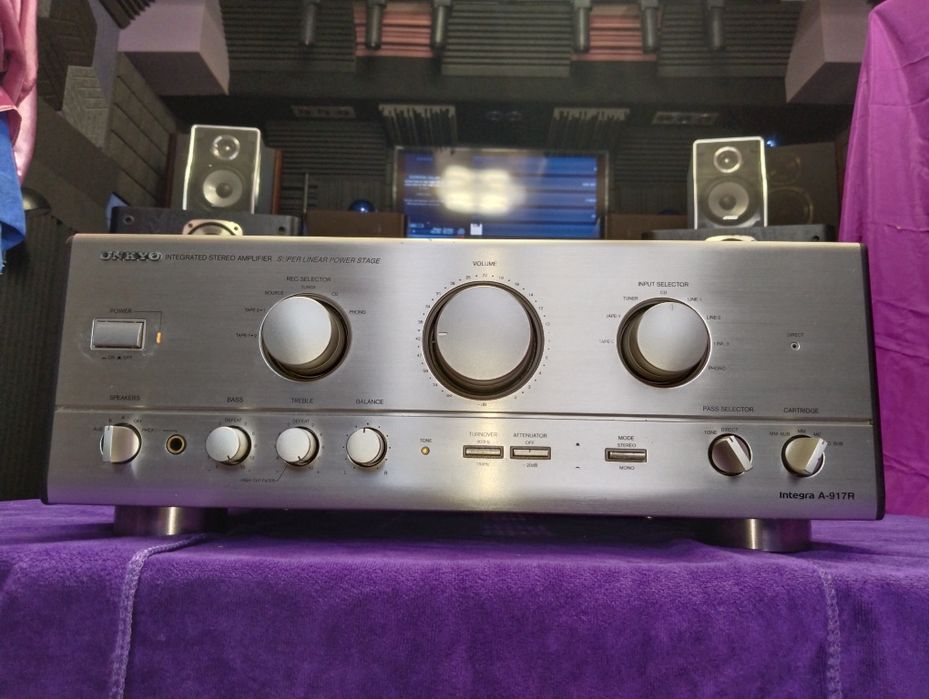 ONKYO Integra A-917R