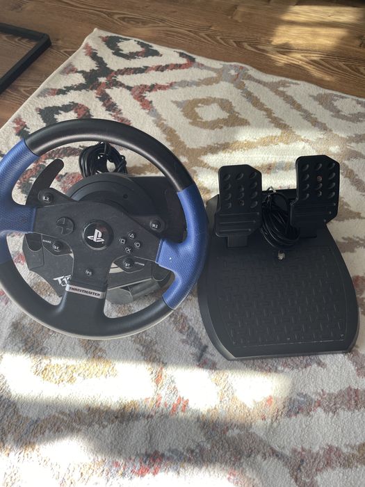 Volan Thrustmaster T150