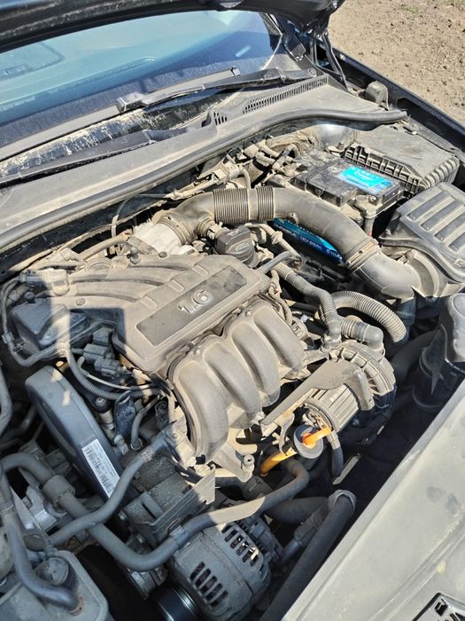 Vând Volkswagen Jetta