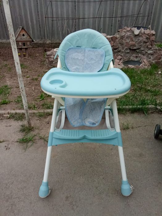 Стульчик для кормления ребенка