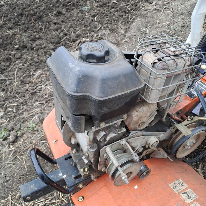 За части Briggs & Stratton