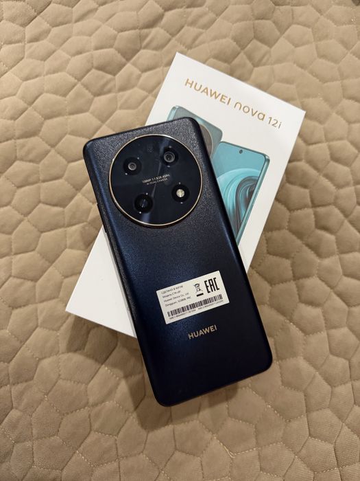 Huawei nova12i в хорошом состояние