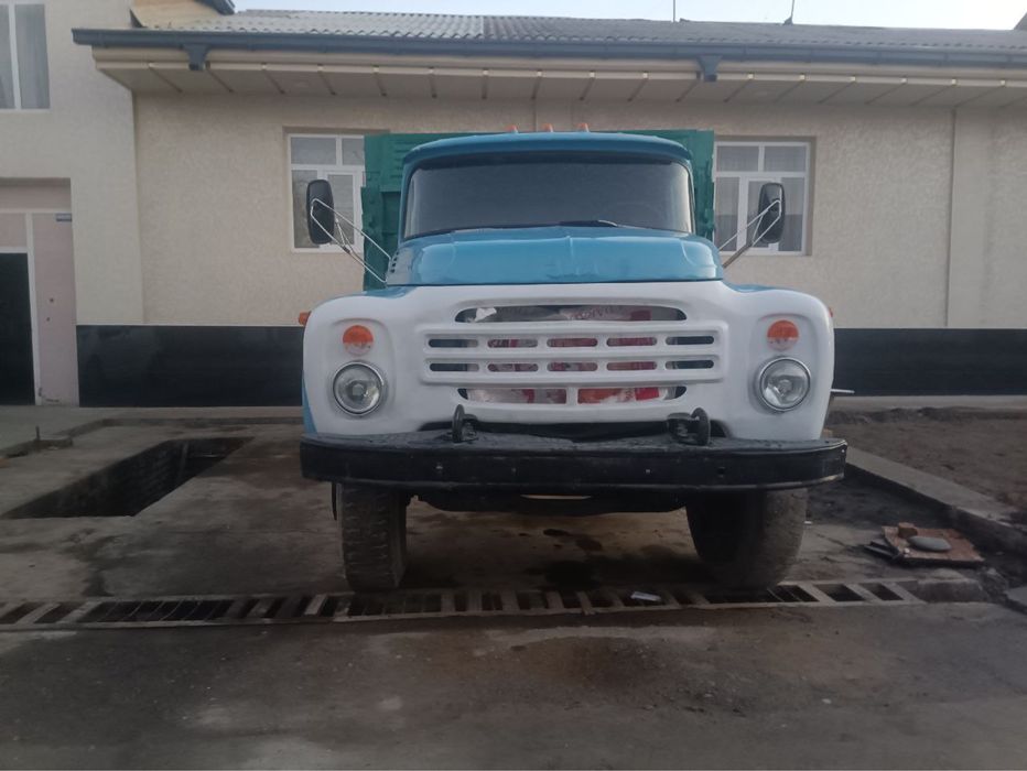 Zil unversal samasval 1986 yil