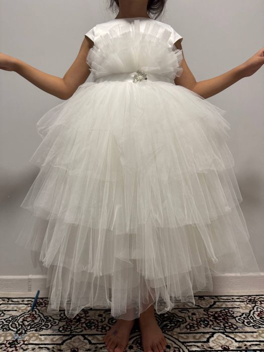 Продается Белое платье