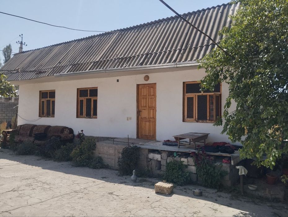 Юкори чирчикский район.Жумабазар.24 соток ховли сотилади