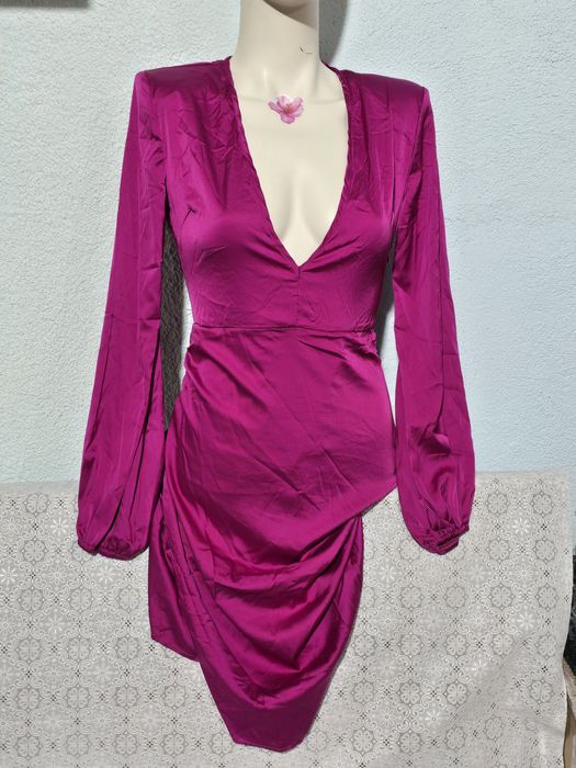 Rochie asimetrica satinata S, noua cu eticheta