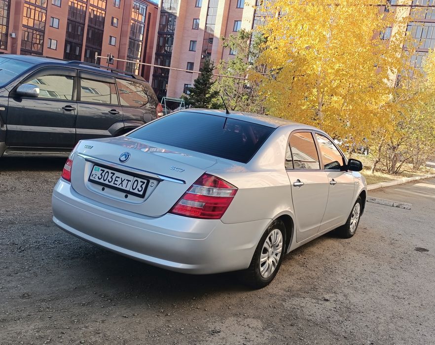 Продам городской седан