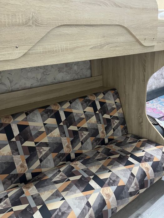 Продам Двухъярусный кровать!!!