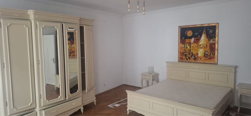 inchiriez apartament ultracentral  Str Magheru