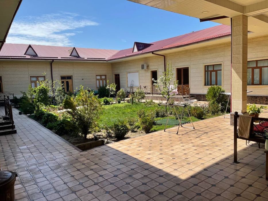 Продаётся дом, участок