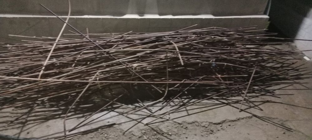 Арматура  сотилади