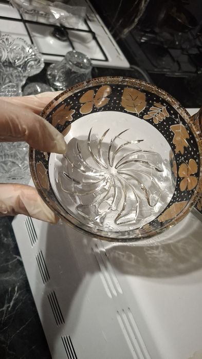 Продам хрустальные креманки