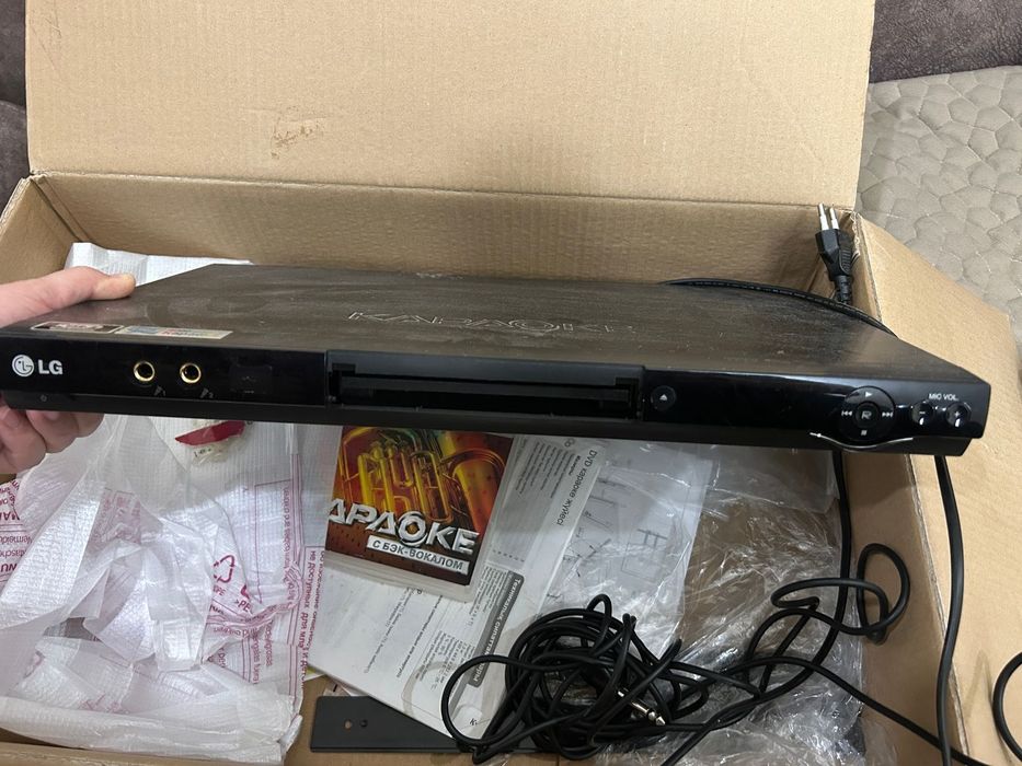 Продам караоке систему LG