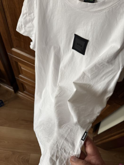 Tricou BOSS - marimea M