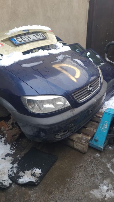 Опель зафира 1.8 морда