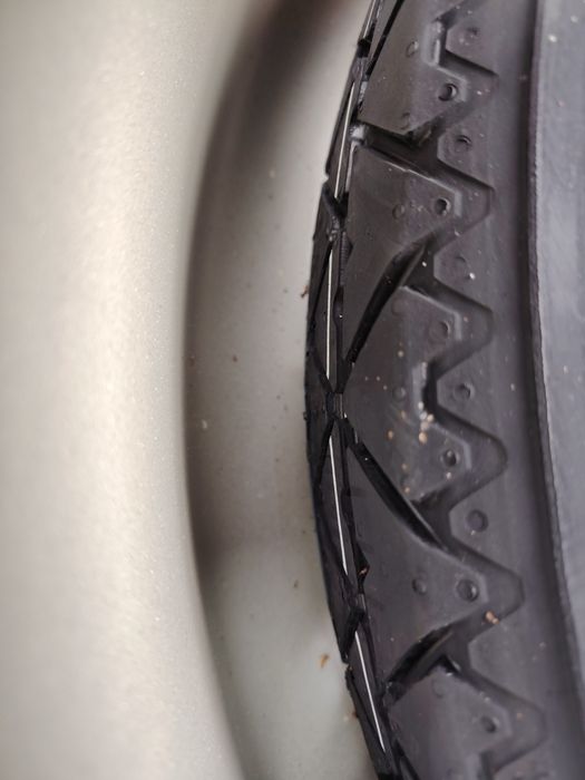 Комплект резервна гума патерица 18 цола Голф 7 Октавия 3 Ауди а3  8в