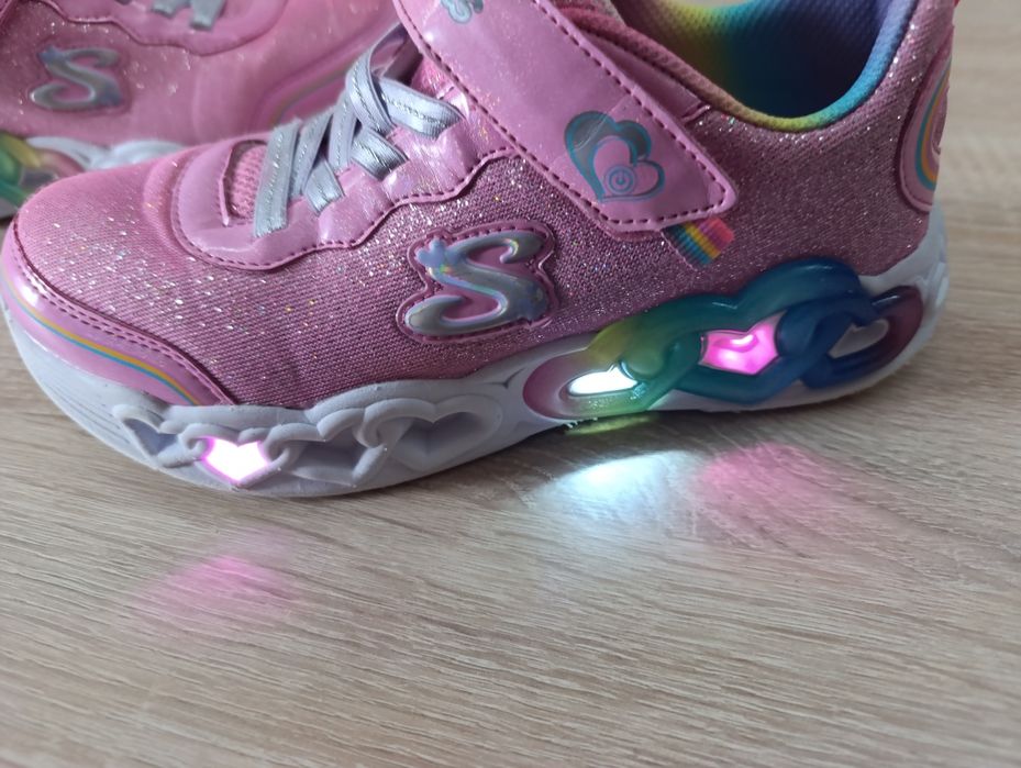 Adidași Skechers cu luminițe, mărimea 35