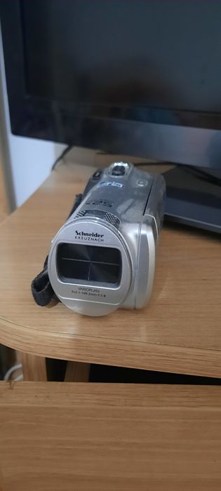 Продам видеокамеру.